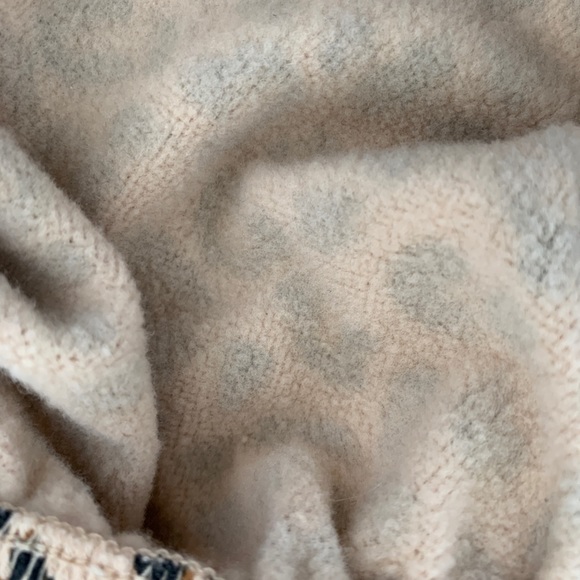 Leopard print sweater - Picture 2 of 5